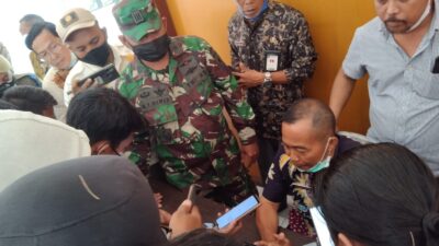 PPS Demo Camat Batang-batang, Sekcam Cekcok dengan Massa Aksi