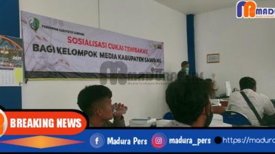 Diskominfo Sampang Gelar Sosialisasi DBHCHT Kepada Kelompom Media