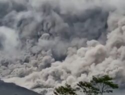 Dua Ormas Islam Terbesar Indonesia Mendoakan Korban Letusan Gunung Semeru