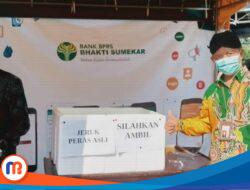 Gratis! BPRS Bhakti Sumekar Sediakan 200 Gelas Es Jeruk bagi Pengunjung