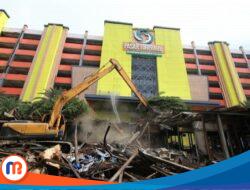 Pemkot Surabaya Lanjutkan Bongkar TPS Pasar Turi