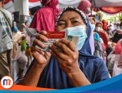 Salur BLT Migor di Surabaya Capai 98,26 Persen, Petugas Jemput Bola Datangi Rumah KPM