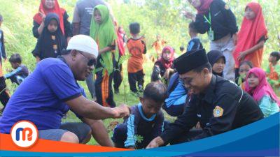 mahasiswa KKN-T kelompok 39 Universitas Trunojoyo Madura (UTM)
