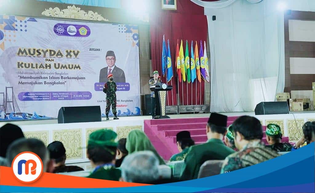 Menteri Perdagangan Republik Indonesia Zulkifli Hasan saat memberikan ceramah di Musyawarah Daerah ke-XV Muhammadiyah Kabupaten Bangkalan