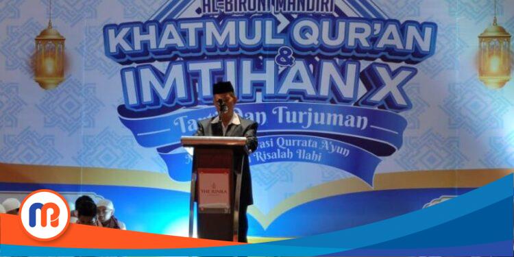 Ketua Umum MUI Sulsel Prof Dr KH Najmuddin H Abd Shafa, Lc., MA., dalam acara Khatamul Qur’an Imtihan ke-X SIT Al-Biruni Mandiri, Makassar, di Hotel The Rinra Makassar, pada Sabtu (4/3/2023)