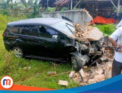 Mobil Rusak Berat, Anggota KPU Sumenep Alami Kecelakaan di Jalan Raya Lenteng