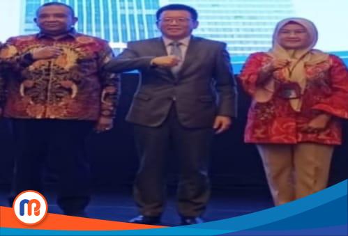 Keterangan foto: dari Kanan ke kiri: Direktur Jenderal Binwasnaker & K3, Haiyani Rumondang, Chaiman Kamar Dagang Cina di Indonesia, Zhang Chaoyang, dan Wakil Menteri Ketenagakerjaan, Afriansyah Noor.