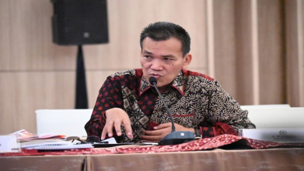 Anggota Komisi XI DPR-RI dari Fraksi PDI-P Dr. H. Musthofa, S.E., M.M (Sumber Foto: nusantaratv. 2023).