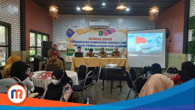 Disdik Kabupaten Sumenep menggelar sosialisasi peningkatan kompetensi benahi literasi melalui pembelajaran (Sumber Foto: Istimewa, 2023). 