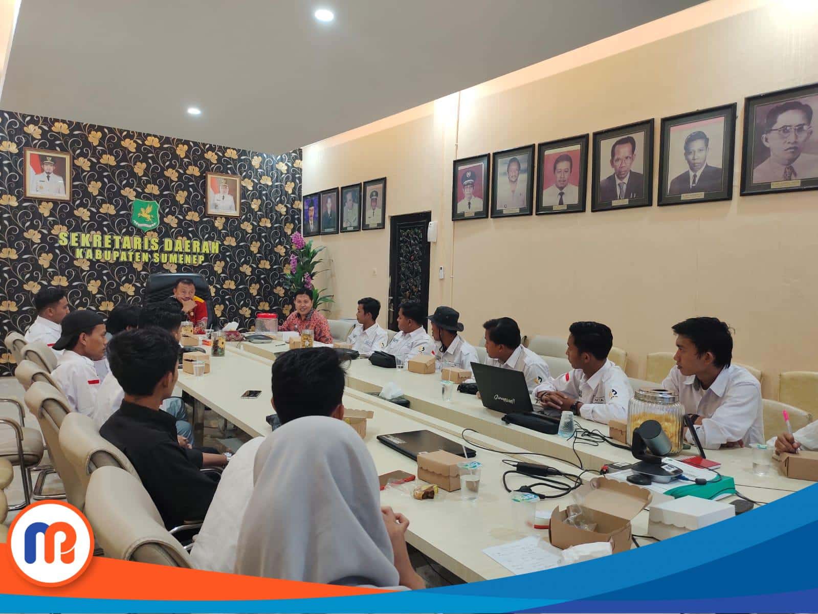 Fakta Foundation saat menggelar audiensi dengan Tim Anggaran Pendapatan Daerah (TAPD) Kabupaten Sumenep pada Kamis (13/07/2023). (Sumber Foto: istimewa, 2023).