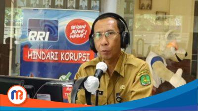 Kepala Dinas Komunikasi dan Informatika Kabupaten Sumenep, Ferdiansyah Tetrajaya saat saat dialog bersama Pro 1 RRI Sumenep, Selasa (04/07/2023) (Sumber Foto: Istimewa, 2023).