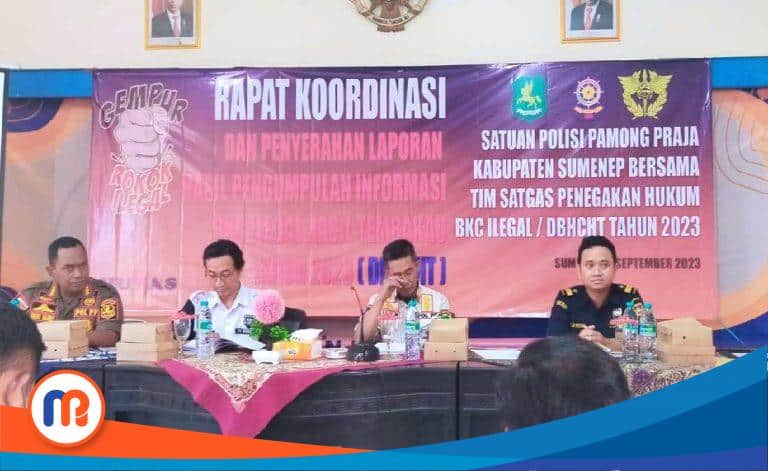 Foto bersama Satpol PP Sumenep dan Bea Cukai Madura dalam acara "Rapat Koordinasi Bersama" beberapa waktu lalu (Sumber Foto: Istimewa, 2023).