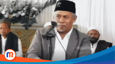 Tangkapan layar foto K.H. Marzuqi Mustamar, mantan Ketua Umum PWNU Jawa Timur, dalam pengajian agama yang diunggah akun YouTube Kang Jangkah TV, pada Selasa (2/1/2024) (Dok. Madurapers, 2024).
