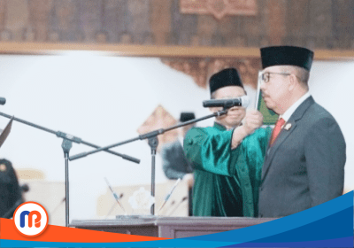 Istu Hari Subagio Resmi Jadi Wakil Ketua DPRD Jatim pasca dilantik oleh Kepala Pengadilan Tinggi di Rapat Paripurna DPRD Jatim