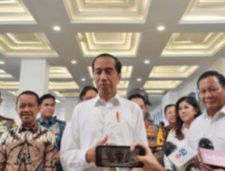 Jokowi Ungkap Pertemuan dengan Surya Paloh: Menjadi “Jembatan” untuk Semua