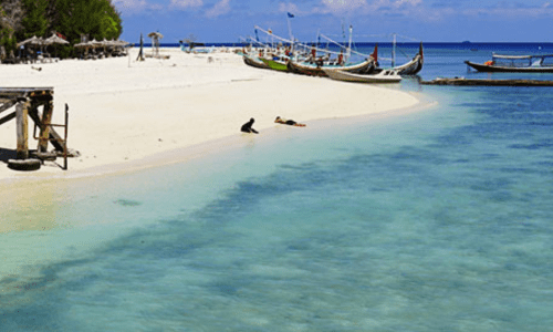 Pantai Sembilan adalah pantai yang indah yang terletak di Pulau Gili Genting, Kabupaten Sumenep, Madura