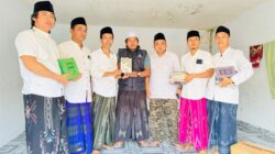 Meriahkan Ramadan, PJS Wakafkan Al-Qur’an di Dua Kecamatan