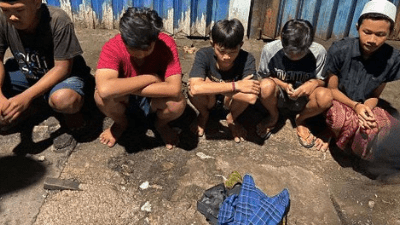 Tim Polrestabes Surabaya mengamankan Remaja yang hendak perang sarung
