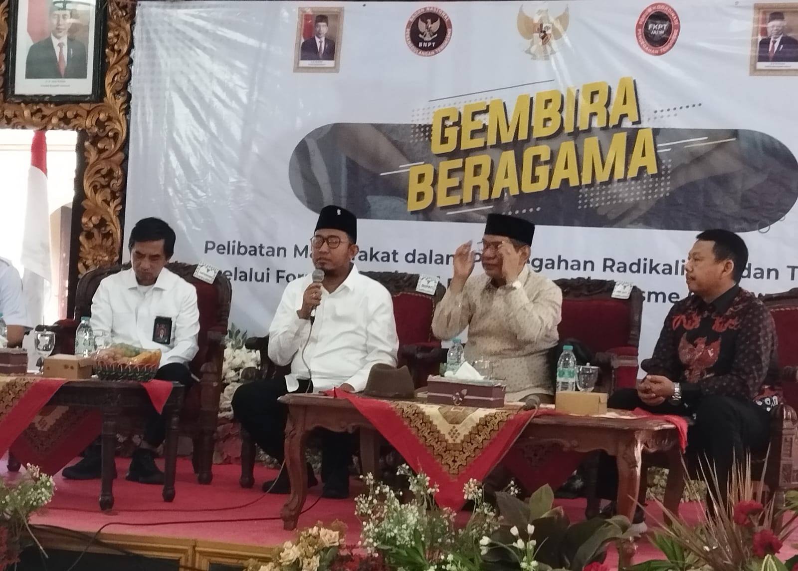 Kegiatan Gembira Beragama yang diadakan oleh Forum Koordinasi Pencegahan Terorisme (FKPT) Provinsi Jawa Timur bersama Badan Nasional Penanggulangan Terorisme (BNPT) di Pendopo Agung Kabupaten Sumenep, Rabu 5 Juni 2024