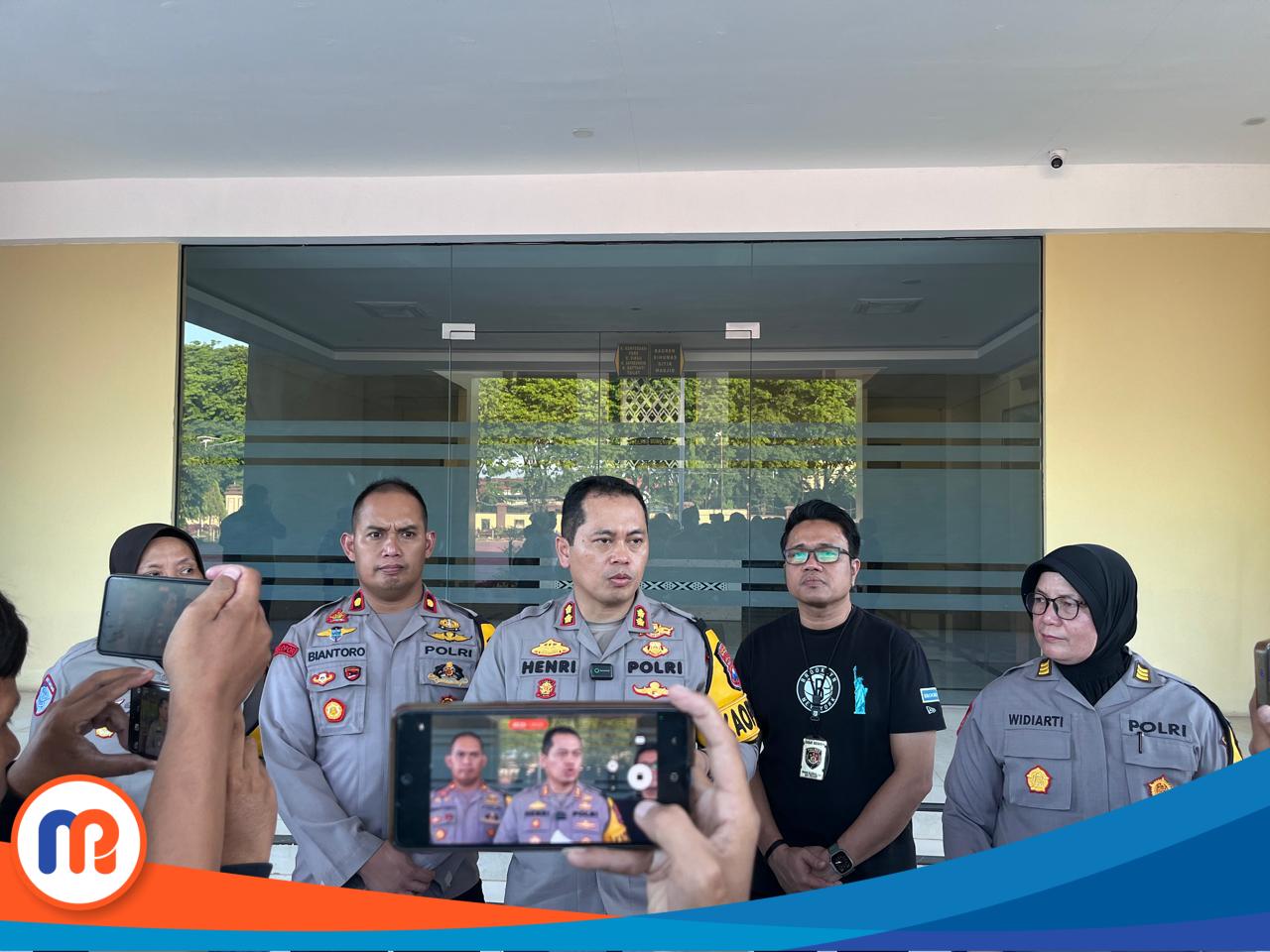 Kapolres Sumenep Akbp Henri Noveri Santoso, S.H., S.I.K., M.M., saat memberikan penjelasan pada konferensi pers pada Selasa (05/11/2024)