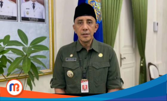 Tangkapan layar PJ Bupati Bangkalan, Prof. Dr. Arief M. Edie, M. Si., saat menyampaikan permintaan maaf atas insiden wartawan dilarang liputan pada saat pembukaan POPDA XIV Jatim di Stadion Gelora Bangkalan