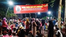 Berdasarkan pantauan wartawan Madurapers, ratusan masyarakat antusias menggelar tahlil akbar dalam rangka mengenang hari ke-7 wafatnya Een Jumiati, korban pembunuhan dan pembakaran mahasiswi UTM. Acara berlangsung khikmat di TKP Desa Banjar