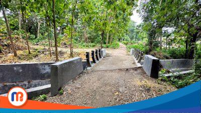 Foto jembatan yang sempat diberikan sebelumnya pengerjaannya asal-asalan di Dusun Bungor, Desa Tanah Merah Dajah, kini diklarifikasi secara jelas dari pihak terkait