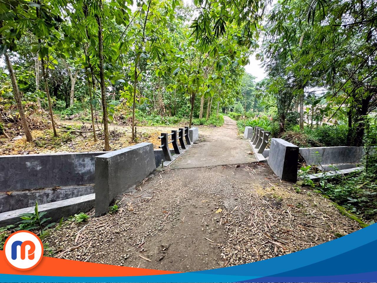 Foto jembatan yang sempat diberikan sebelumnya pengerjaannya asal-asalan di Dusun Bungor, Desa Tanah Merah Dajah, kini diklarifikasi secara jelas dari pihak terkait
