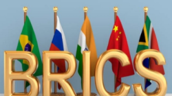 BRICS, singkatan dari Brazil, Rusia, India, Cina, dan Afrika Selatan, resmi berdiri pada 2009 melalui KTT (Konferesi Tingkat Tinggi) pertama di Rusia