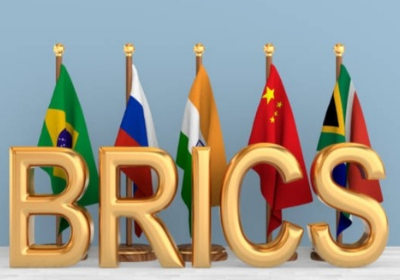 BRICS, singkatan dari Brazil, Rusia, India, Cina, dan Afrika Selatan, resmi berdiri pada 2009 melalui KTT (Konferesi Tingkat Tinggi) pertama di Rusia