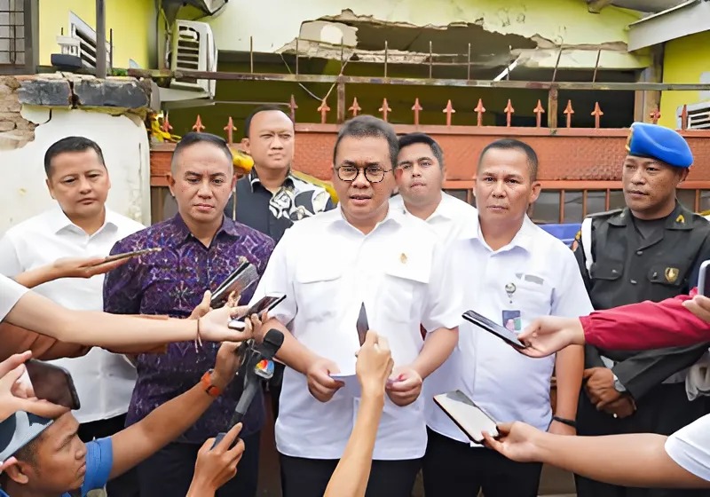 Menteri Perdagangan Republik Indonesia (Mendag RI), Budi Santoso memimpin langsung ekspose hasil pengawasan distribusi MINYAKITA yang dilakukan oleh PT NNI di Kabupaten Tangerang, Banten