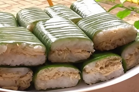 Lemper ayam kuliner tradisional Indonesia yang rasanya lezat tak kalah dengan kuliner camilan lezat lainnya