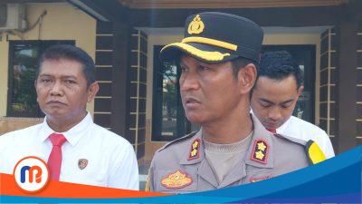 Kapolres Sampang, AKBP Hartono, saat dimintai keterangan di Mapolres Sampang