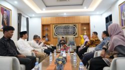 CSED Institute for Development of Economics & Finance (INDEF) bersilaturahmi ke K.H. Ma’ruf. Silaturahmi ini berlangsung di kediaman K.H. Ma’ruf Amin, mantan Wakil Presiden Republik Indonesia ke-13 sekaligus tokoh dan pegiat ekonomi syariah