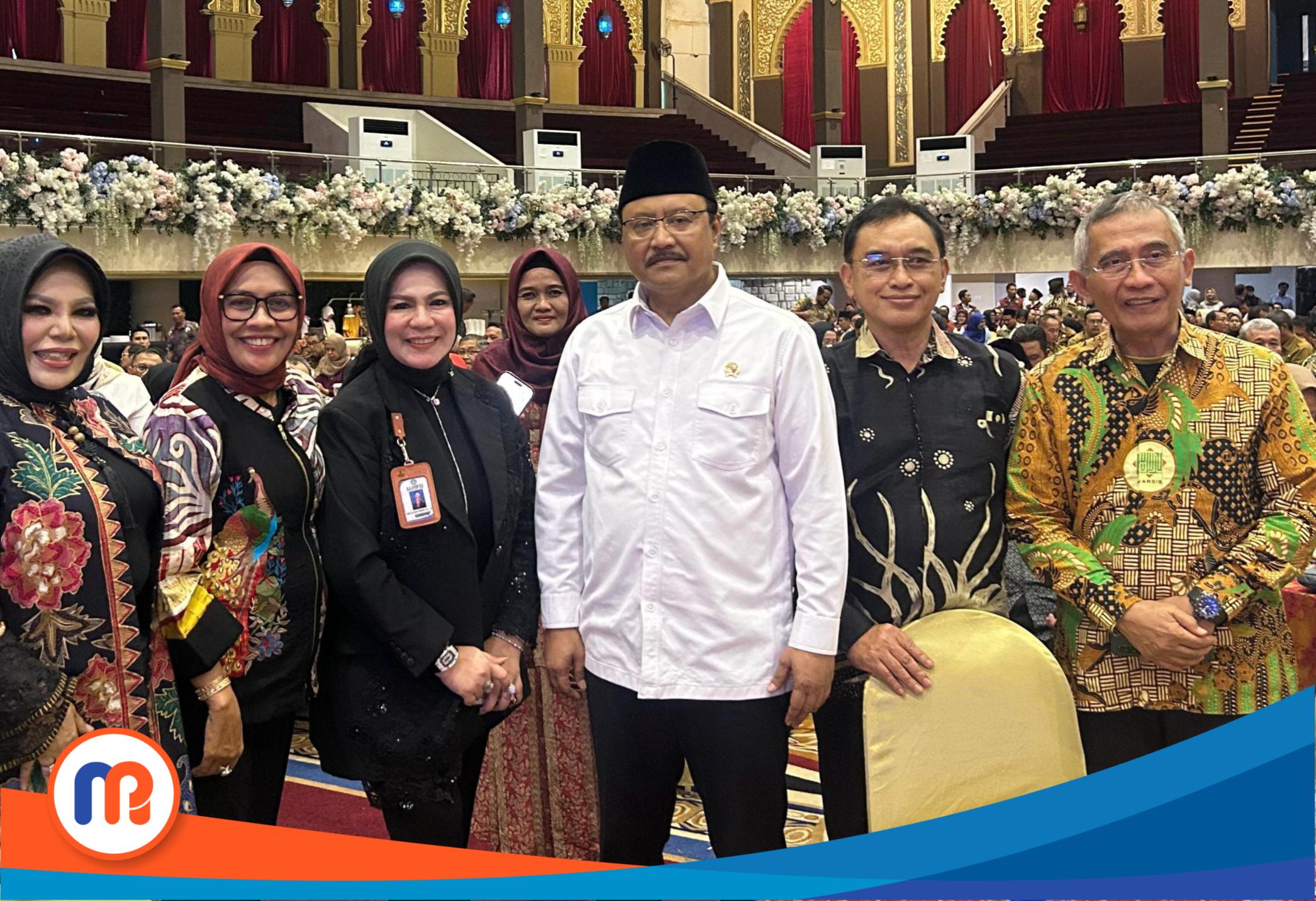 Jalin sinergitas Rektor Universitas Dr. Soetomo (Unitomo), Prof. Dr. Siti Marwiyah, S.H., M.H., kolaborasi bersama Forum Rektor Indonesia (FRI) dan Kementerian Sosial (Kemensos) RI, Drs. K.H. Saifullah Yusuf, S.I.P., dan Ketua FRI, Prof. Dr. H. Nurhasan, M.Kes