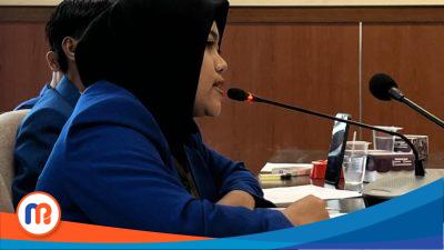 Ketua Kopri PC PMII Kabupaten Bangkalan, Mufidatul Ulum, saat melakukan audiensi ke Komisi I dan IV DPRD Kabupaten Bangkalan serta Dinas KBPPPA di Gedung DPRD Kabupaten Bangkalan