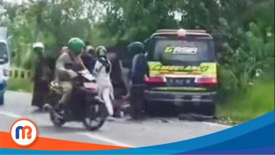 Tampak situasi di Tempat Kejadian Perkara (TKP) kecelakaan maut di jalur bypass Ringroad, Jalan Halim Perdana Kusuma, Desa Langkap, Kecamatan Burneh, Kabupaten Bangkalan