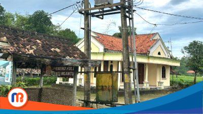 Gardu listrik yang berlokasi di Dusun Dekok Laok, Tanah Merah, Bangkalan, mau roboh