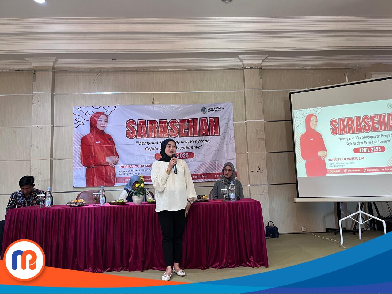 Indriani Yulia Mariska , anggota Komisi E DPRD Jatim dari Fraksi PDI Perjuangan, dalam kegiatan sarasehan bertajuk "Mengenal Flu Singapura: Penyebab, Gejala dan Pencegahannya" pada Selasa (29/04/2025) siang