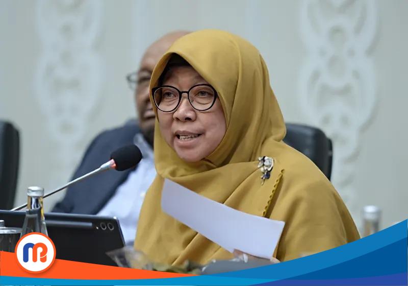 Anis Byarwati, anggota Komisi XI DPR RI dari Fraksi PKS, adalah doktor ekonomi syariah