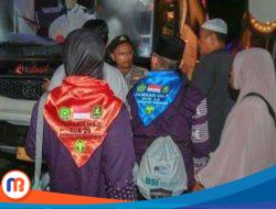 Syal Berlogo Pemkab dan BPRS Bhakti Sumekar Jadi Ciri Khas Jemaah Haji Sumenep 2025