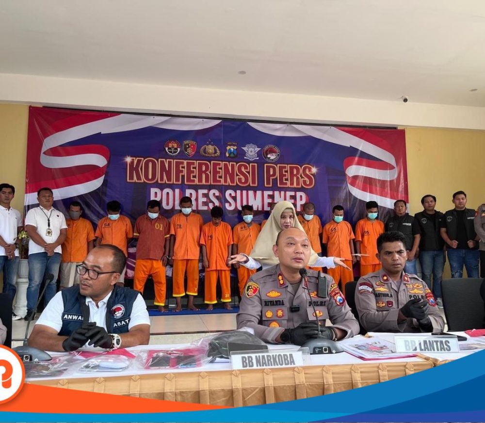 Kapolres Sumenep AKBP Rivanda, memimpin konferensi pers