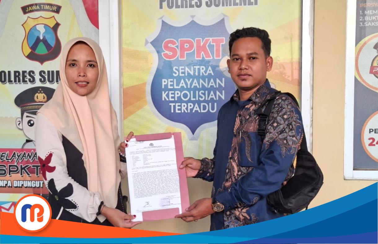 Foto bersama Fadlillah (33) bersama Kuasa hukum, Andi Subahri saat menunjukkan laporannya kepada media ini