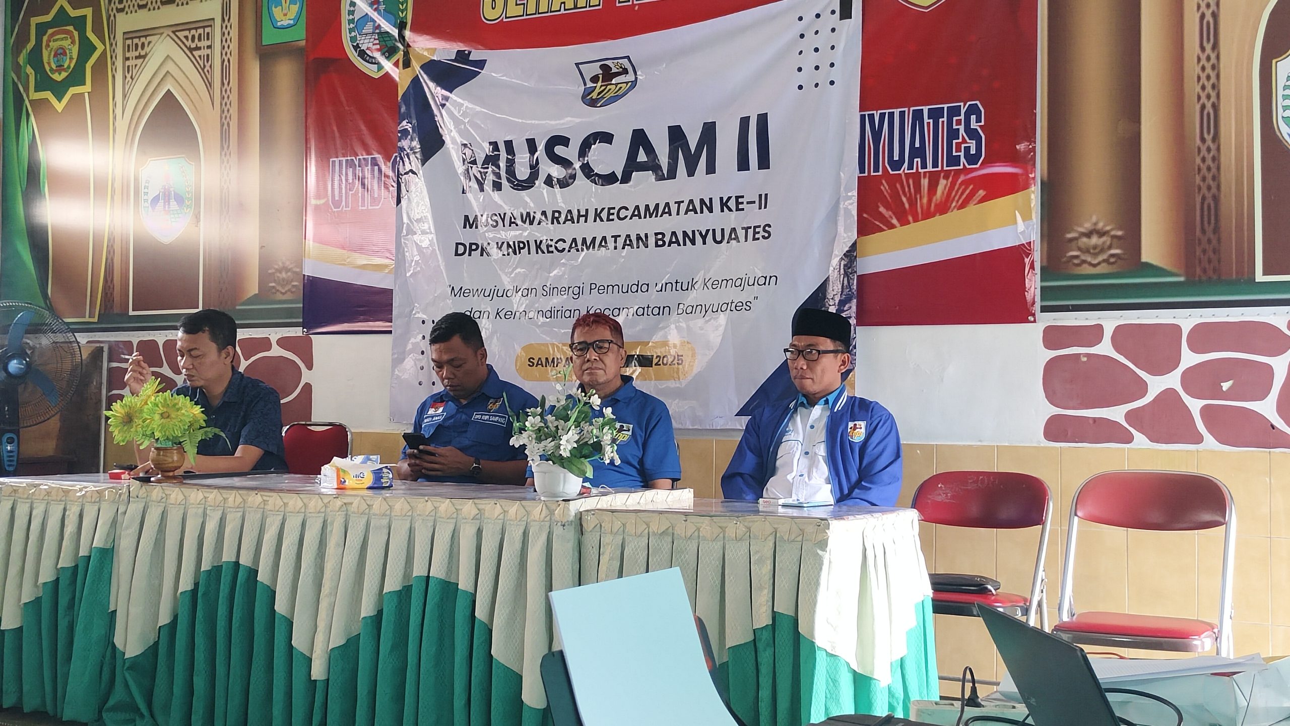 Jajaran DPD KNPI Sampang saat menghadiri Muscam II DPKKNPI Banyuates