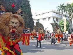 Parade Surabaya Vaganza 2025, Pikat Wisatawan Lokal dan Mancanegara