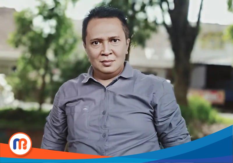 Sutrisno, pria asal Sampang ini merupakan praktisi hukum dan pemerhati demokrasi di Kabupaten Sampang, Madura, Jawa Timur