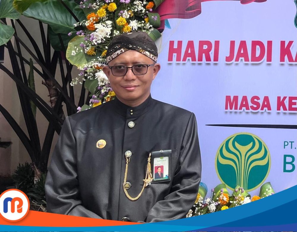 Direktur Utama Bank BPRS Bhakti Sumekar, Hairil Fajar saat diwawancarai jurnalis media ini pada beberapa waktu lalu
