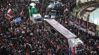 Ribuan warga Iran turun ke jalan di Iran untuk menghormati komandan militer, ilmuwan, peneliti, dan warga sipil (termasuk wanita dan anak-anak) yang dibunuh dengan kejam oleh rezim Israel pada perang selama 12 hari.