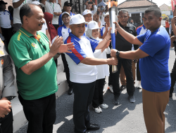 Obor Porprov Membakar Semangat Lawang