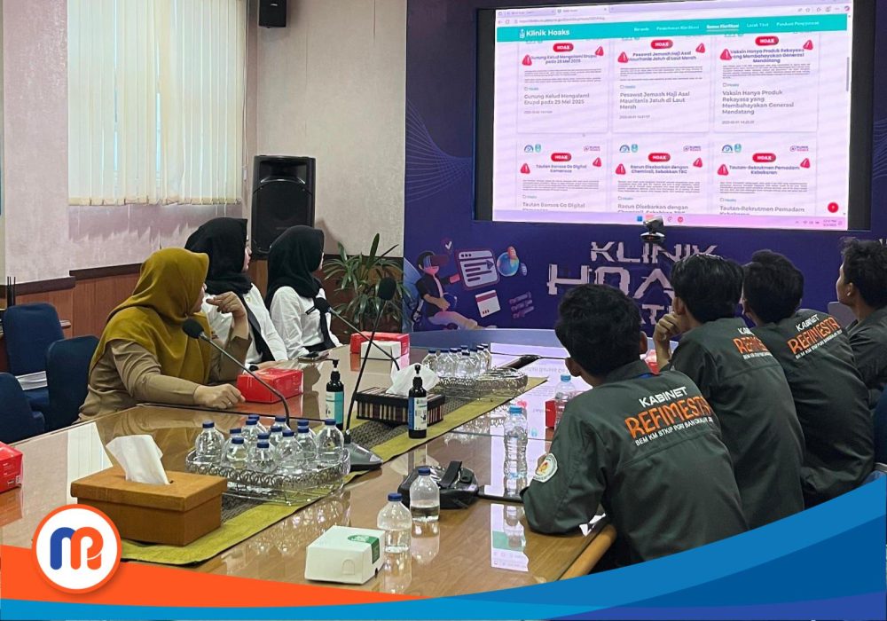 Badan Eksekutif Mahasiswa (BEM) KM STKIP PGRI Bangkalan saat melakukan bersilaturahmi sekaligus audiensi dengan Kominfo Jawa Timur